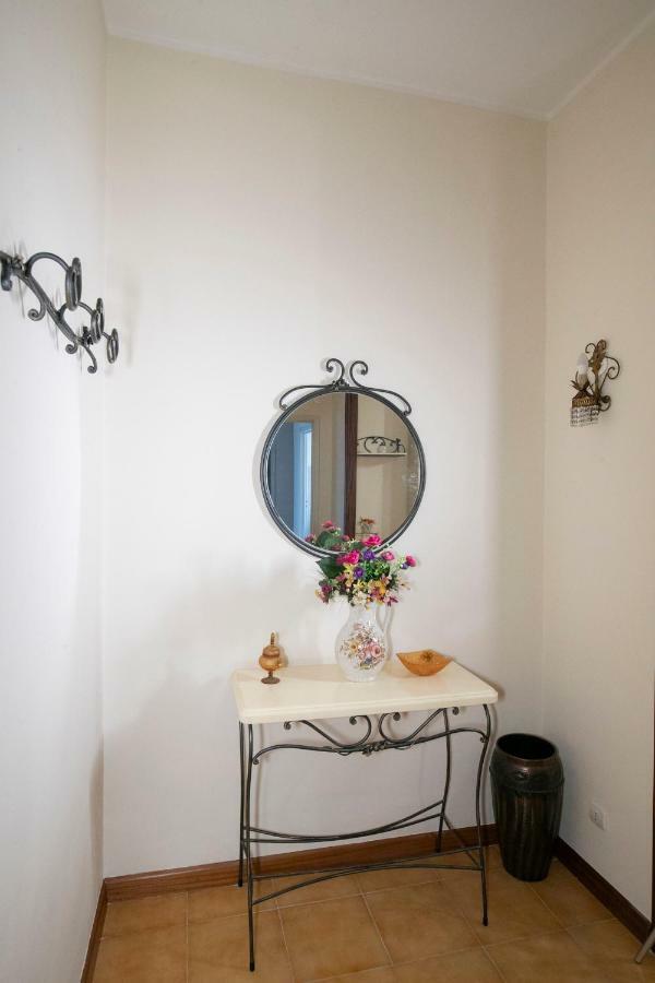A Casa Di Rossella Appartement Catánia Buitenkant foto