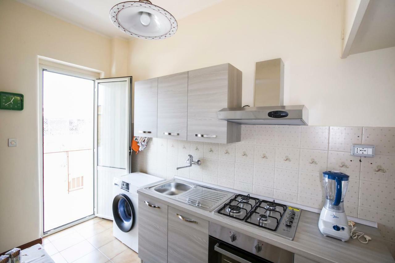 A Casa Di Rossella Appartement Catánia Buitenkant foto