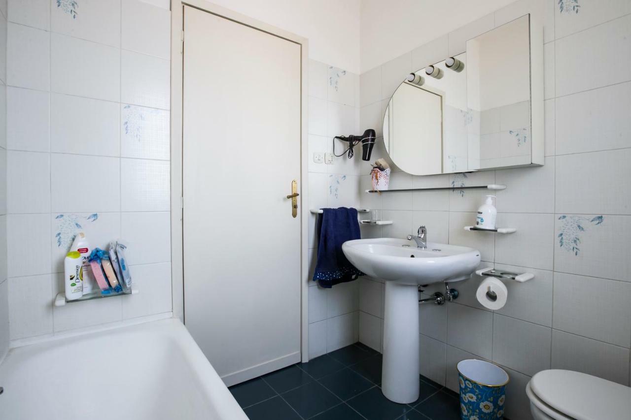 A Casa Di Rossella Appartement Catánia Buitenkant foto